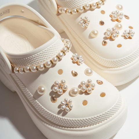 Pearl Flower Bling Shoe Charms Set | Aesthetic Minimal Coquette Shoes Charm Set | Bling Gold Pearls Clog Charm Accessories with Shoe Straps