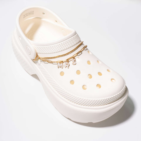 Customisable Letters on Double Strand Shoe Chains in Gold – Enamel Bubble Font White