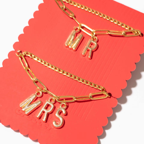 Customisable Letters on Double Strand Shoe Chains in Gold – Bling Font